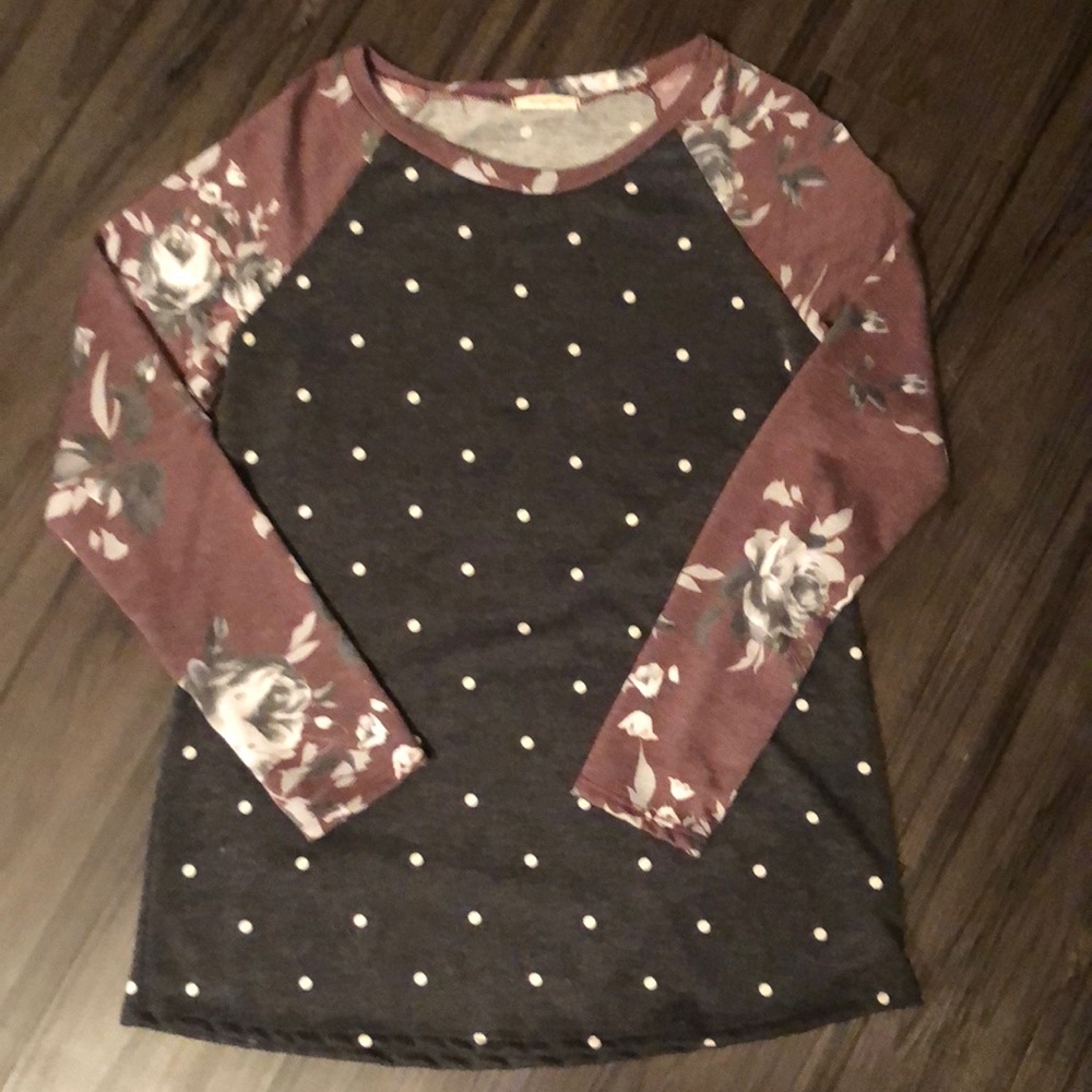 Long sleeve Super soft Sweater.